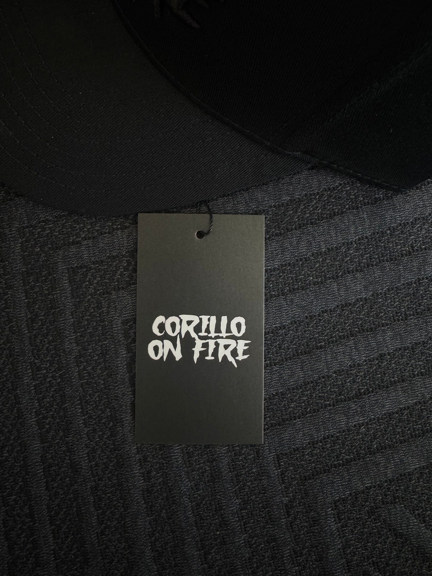 "Corillo on Fire" caps black